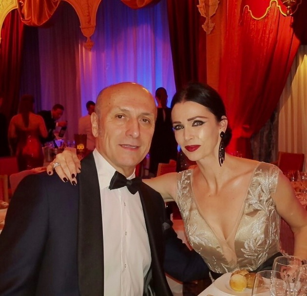 nadica-georgieva-i-ivo-jankovski-proslavija-15-godini-brak-objavija-video-so-retki-fotografii-za-godishninata-06.jpg