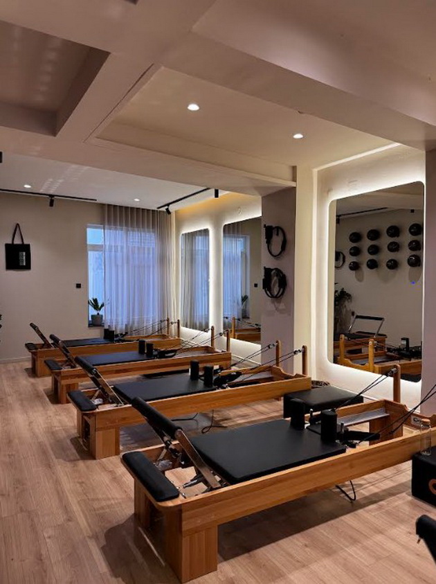 novo-mesto-vo-skopje-kade-zhenite-vezhbaat-pametno-elegantno-i-efikasno-se-otvori-we-re-form-reformer-pilates-studio-04.jpg