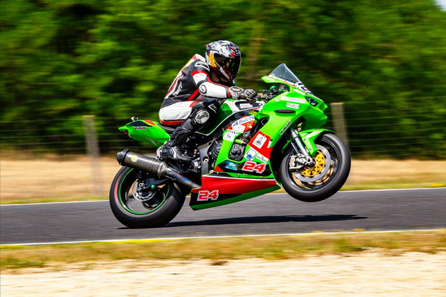 petar-mijalkov-nash-moto-shampion-pri-pad-skrshiv-shaka-i-imav-operacija-na-nogata-po-4-dena-otidov-da-vozam-trka-04.jpg