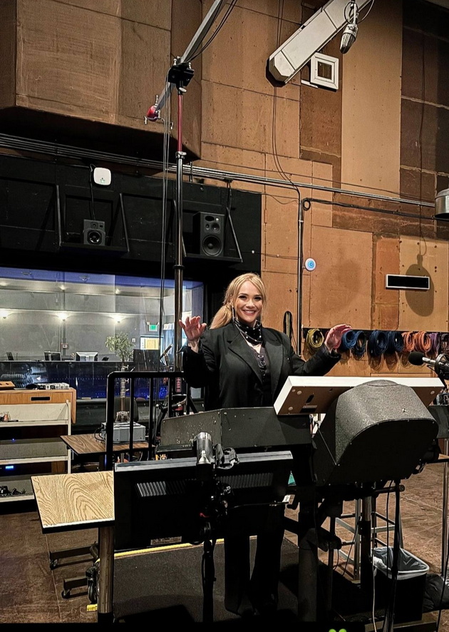 uspeshni-makedonci-vo-svetot-lina-gjorcheva-komponira-filmska-muzika-i-raboti-so-najgolemite-iminja-vo-holivud-02.JPG
