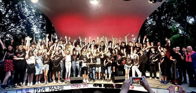 we-will-rock-you-koncert-na-muzichkoto-uchilishte-enterprajz-04.jpg