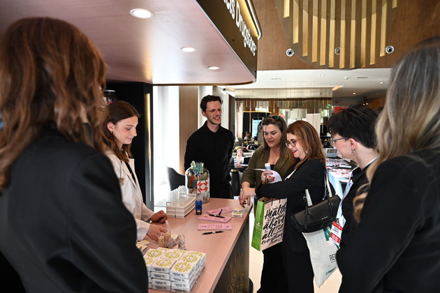 the-publicis-drugstore-go-privlece-vnimanieto-na-samitot-makedonija-2026-kreativna-aktivacija-po-povod-30-godini-publicis-grup-makedonija-02.JPG