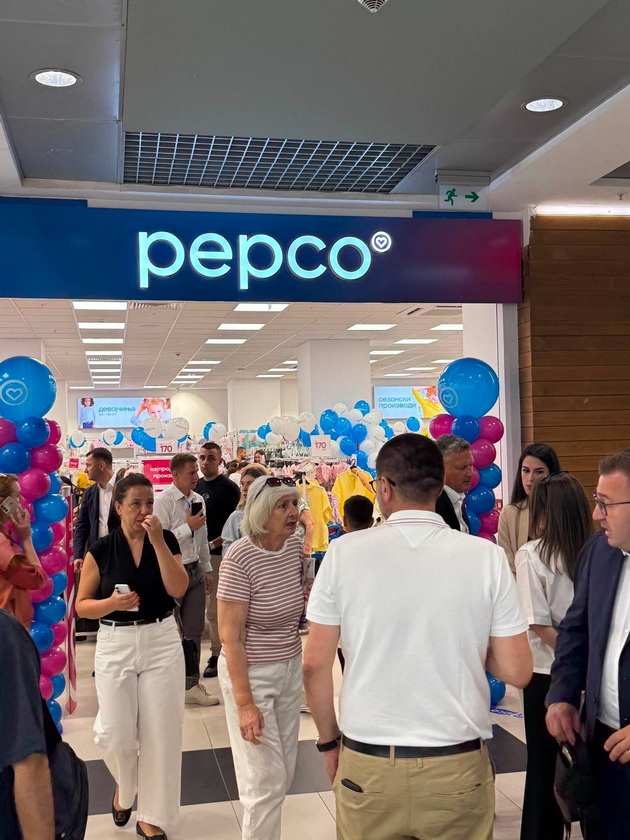 konechno-se-otvori-pepco-vo-skopje-prodavnicite-se-prepolni-so-kupuvachi-koi-edvaj-go-chekaa-otvoranjeto-09.jpg