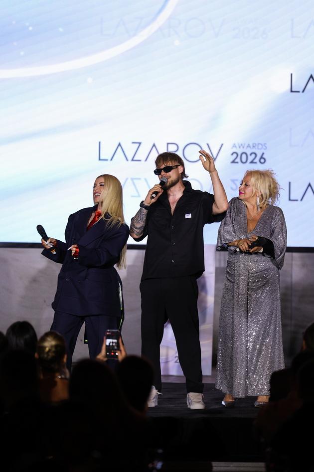 bev-na-lazarov-nagradi-2026-tamara-todevska-glamurozna-igor-djambazov-i-peeshe-na-mia-kostova-42.jpg