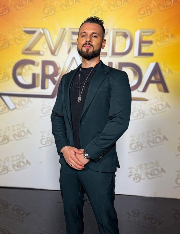 ceca-bez-gram-shminka-se-snima-dodeka-pee-so-makedonski-pejach-najslaba-bila-54kg-sega-ima-62kg-05.jpg