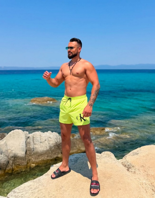 ceca-bez-gram-shminka-se-snima-dodeka-pee-so-makedonski-pejach-najslaba-bila-54kg-sega-ima-62kg-08.jpg
