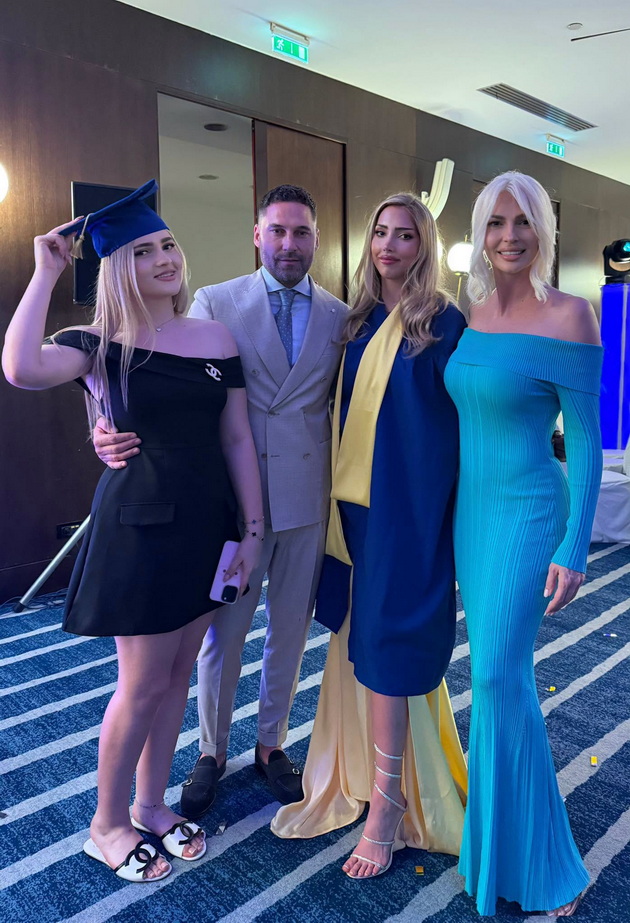 dushko-toshikj-raskina-so-devojkata-taa-si-pravi-provokativni-selfi-sama-ne-se-sledat-vekje-na-instagram-02.jpg