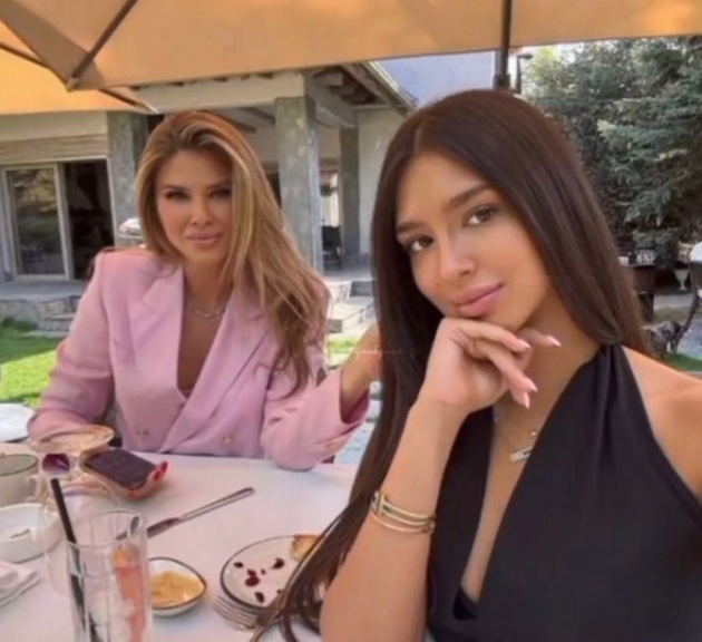 kjerkata-na-haris-djinovikj-e-bikini-kralica-vo-shpanija-koja-e-tajnata-na-nejziniot-fit-izgled-02.jpg