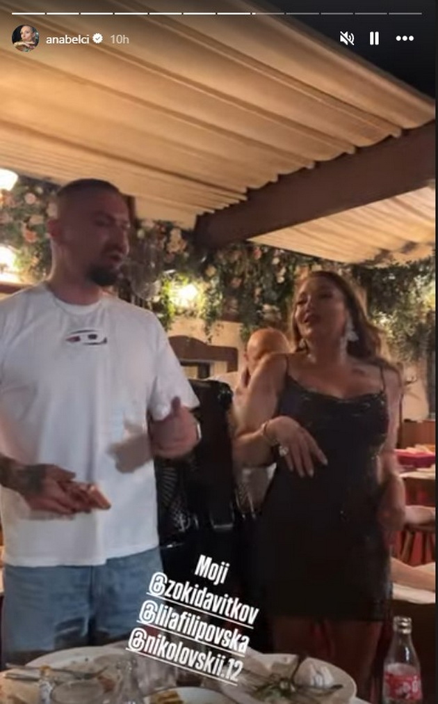 lila-filipovska-i-anabela-kako-sestri-vo-kafeana-vo-belgrad-lila-igra-muzika-i-sviri-na-uvo-eden-od-bliskite-prijateli-do-nea-12.jpg