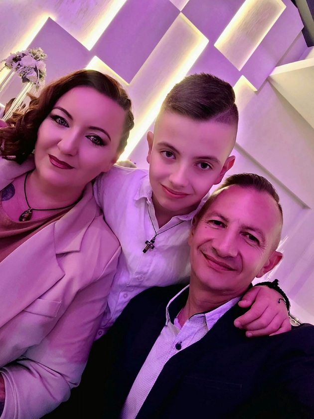 makedonka-proslavi-23-godini-brak-brakot-ne-e-bajka-toj-e-borba-autizam-soochuvanje-so-najteshki-zhivotni-iskushenija-04.jpg