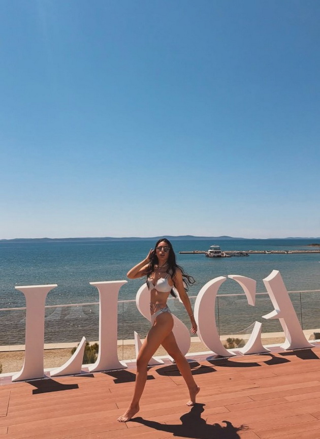 marjana-stanojkovska-sovrshena-vo-bikini-ljupka-mitrova-provokativna-koi-makedonki-ja-pochnaa-sezonata-na-odmori-15.jpg