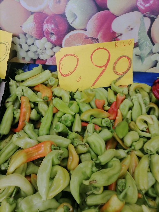 poevtino-od-makedonija-vo-koe-grchko-letuvalishte-kje-si-kupite-praski-i-kajsii-za-30-denari-kilogram-15.jpg
