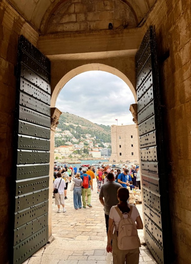 sandra-kirkov-za-patuvanjeto-vo-dubrovnik-kade-studirala-kade-i-da-zalutash-kje-zavrshish-na-ubavo-mesto-15.jpg