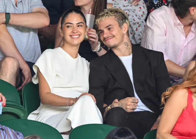 dejvid-bekam-so-majka-mu-jelena-go-bodri-gjokovikj-poznatite-na-prviot-den-na-vimbldon-foto-07.JPG