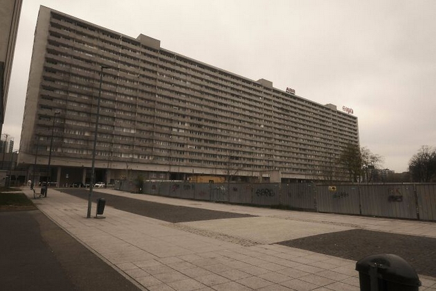 foto-dokazi-deka-zhiveeme-vo-betonski-urban-pekol-13.JPG