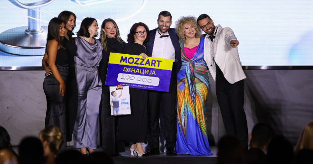 humanosta-na-mozzart-blesna-na-lazarov-awards-2026-donacija-od-200-000-denari-vo-sos-detsko-selo-01.jpg
