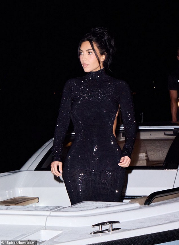 kim-kardashijan-go-baknuva-luis-hamilton-na-jahta-vo-monako-site-ljubomorat-ozboruvaat-deka-dechko-ja-koristi-za-slava-14.JPG