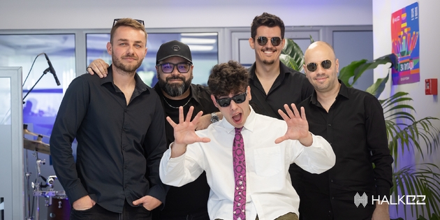 na-muzikata-i-e-mesto-i-megju-bankarskite-shalteri-young-dadi-so-ekskluziven-popup-nastap-za-klientite-na-halkbank-01.JPG