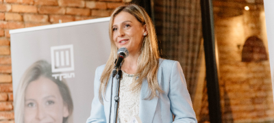 nishto-sluchajno-na-nina-angelovska-stankov-promovirana-pred-prepolna-publika-povekje.jpg