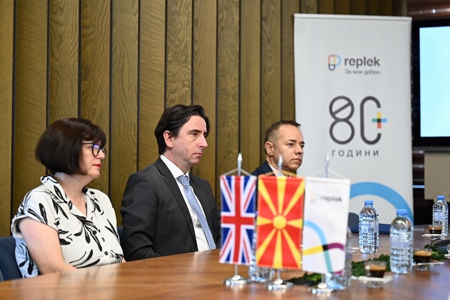 po-probivot-na-britanskiot-pazar-replek-gi-pretstavi-svoite-kapaciteti-i-razvojni-planovi-pred-ambasadorot-metju-loson-02.JPG