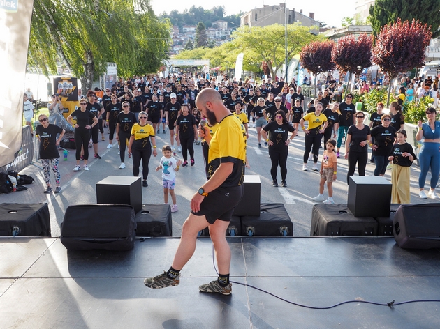 spremni-za-slednoto-nivo-imlek-impact-warm-up-ja-zagrea-atmosferata-pred-jubilejnoto-izdanie-na-ohrid-trchat-04.JPG