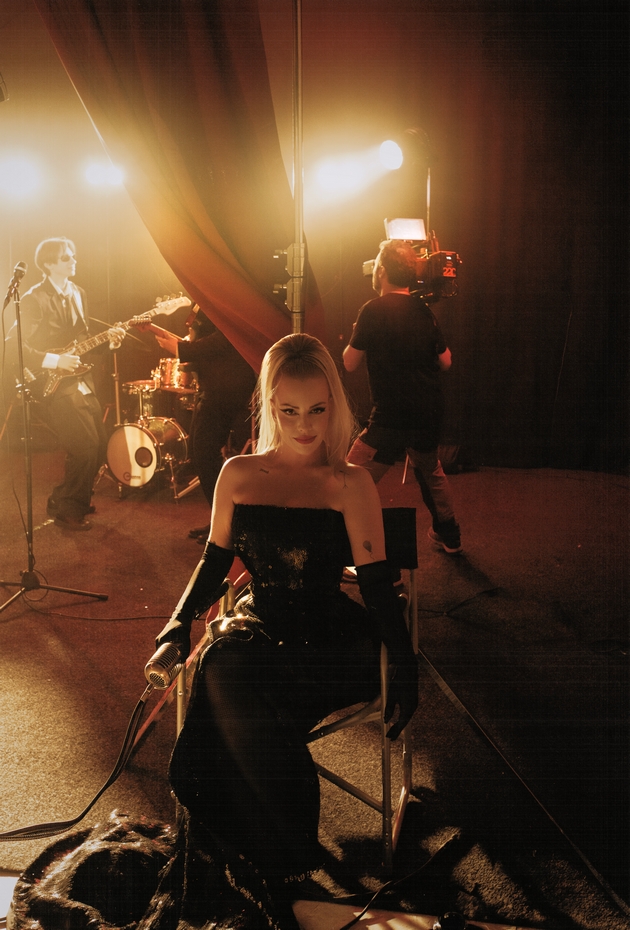 tamara-todevska-ja-otvora-novata-era-so-drama-kvin-prv-singl-od-vizuelniot-album-kukla-zhiva-02.JPG