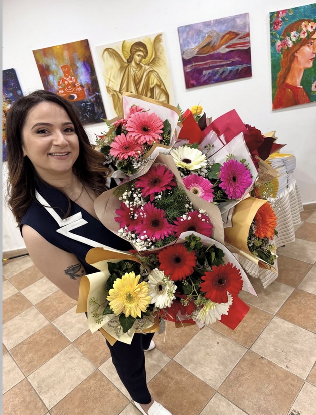 dragana-stratijeva-avtor-na-dodeka-kafeto-ne-se-izladi-dobivav-poraki-od-zheni-shto-ne-sum-gi-zapoznala-a-mi-pishuvaa-kako-da-se-znaeme-so-godini-02.jpeg