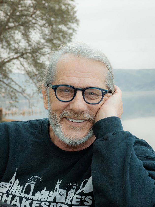 igor-djambazov-za-crnobelo-doktor-shto-me-operirashe-reche-deka-kje-ostanev-bez-desnata-noga-nad-koleno-toa-me-osvesti-05_copy.jpg