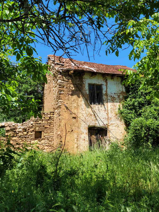 ja-posetiv-starata-semejna-kukja-vo-s-zrze-mi-se-razbudi-nostalgija-po-letata-pominati-tamu-so-baba-mi-i-dedo-mi-08.jpg