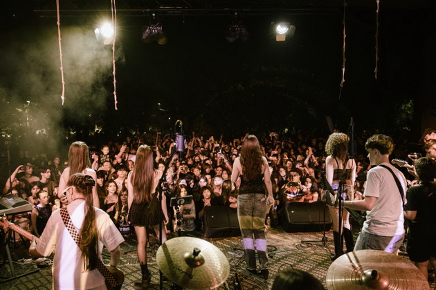 leten-koncert-na-muzichkoto-uchilishte-enterprajz-29-benda-120-uchenici-i-mokjna-rok-programa-na-we-will-rock-you-10.jpg