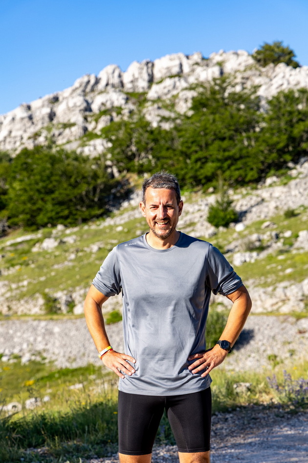 makedonci-istrchaa-400km-od-ljubljana-do-zadar-vo-timska-trka-zavrshivme-za-33-chasa-najteshko-e-nokje-koga-si-sam-na-patekata-07.jpg