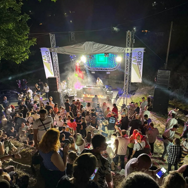 martin-delimitov-za-galicko-festival-vo-chest-na-pochinatiot-didjej-icko-sonuvashe-za-festival-so-elektronska-muzika-na-galichnik-03.jpg