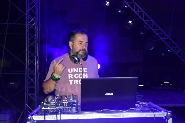 martin-delimitov-za-galicko-festival-vo-chest-na-pochinatiot-didjej-icko-sonuvashe-za-festival-so-elektronska-muzika-na-galichnik-06.jpg