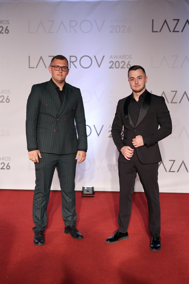 shto-oblekoa-gostite-na-vtorite-lazarov-nagradi-vo-skopje-foto-45_copy.jpg