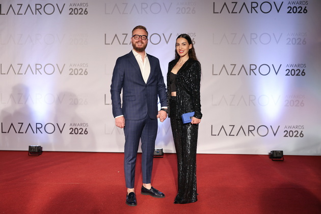 shto-oblekoa-gostite-na-vtorite-lazarov-nagradi-vo-skopje-foto-54_copy.jpg