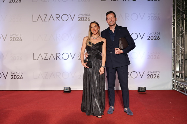 shto-oblekoa-gostite-na-vtorite-lazarov-nagradi-vo-skopje-foto-57_copy.jpg