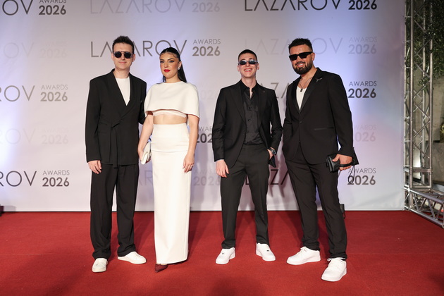 shto-oblekoa-gostite-na-vtorite-lazarov-nagradi-vo-skopje-foto-59_copy.jpg