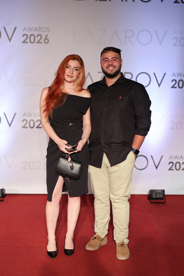 shto-oblekoa-gostite-na-vtorite-lazarov-nagradi-vo-skopje-foto-95_copy.jpg