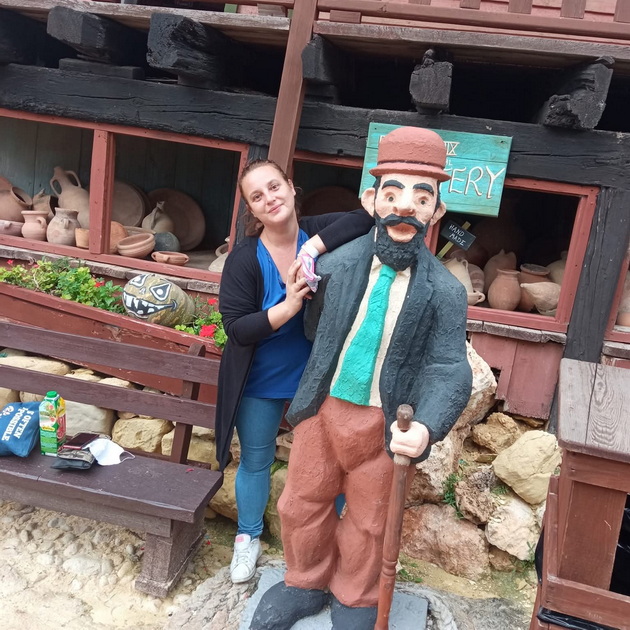 bojana-od-skopje-so-dva-kufera-zaminala-vo-malta-denes-tamu-ima-semejstvo-porodilnoto-trae-4-meseci-vo-gradinka-sami-nosime-hrana-02.jpg