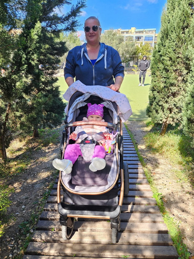 bojana-od-skopje-so-dva-kufera-zaminala-vo-malta-denes-tamu-ima-semejstvo-porodilnoto-trae-4-meseci-vo-gradinka-sami-nosime-hrana-22.jpg