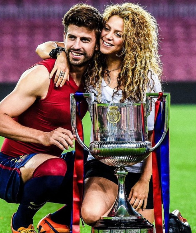 momentot-koga-pike-beshe-osuden-da-go-gleda-nastapot-na-bivshata-shakira-na-svetsko-2026-so-sinovite-video-00.jpg
