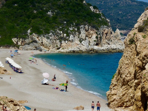 top-7-najubavi-plazhi-na-polustrovot-pelion-vo-grcija-koj-stanuva-popularen-kaj-makedoncite-09.jpg