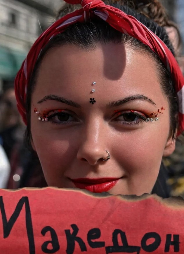 betika-za-jovana-devojka-so-oshteten-vid-od-resen-taa-se-soochi-so-mnogu-navredi-i-tortura-no-dushata-i-e-pogolema-od-celiot-grad-03.jpg