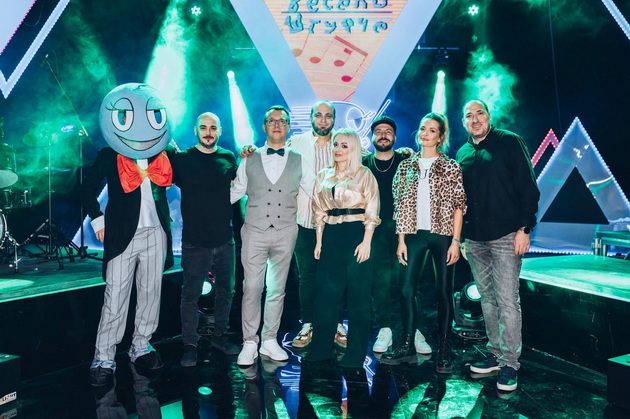 irena-soprugata-na-klavijaturistot-filip-stevanovski-od-dnk-so-nego-go-organiziravme-festivalot-veselo-shturche-04.jpeg
