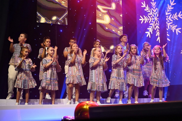 irena-soprugata-na-klavijaturistot-filip-stevanovski-od-dnk-so-nego-go-organiziravme-festivalot-veselo-shturche-09.jpeg