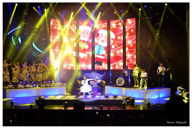 irena-soprugata-na-klavijaturistot-filip-stevanovski-od-dnk-so-nego-go-organiziravme-festivalot-veselo-shturche-14.jpeg