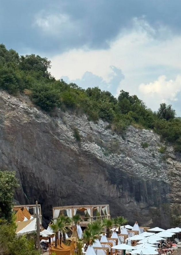 natasha-bekvalac-bleska-na-more-bez-gram-shminka-so-sestra-si-ne-se-znae-koja-e-pozgodna-02.jpg
