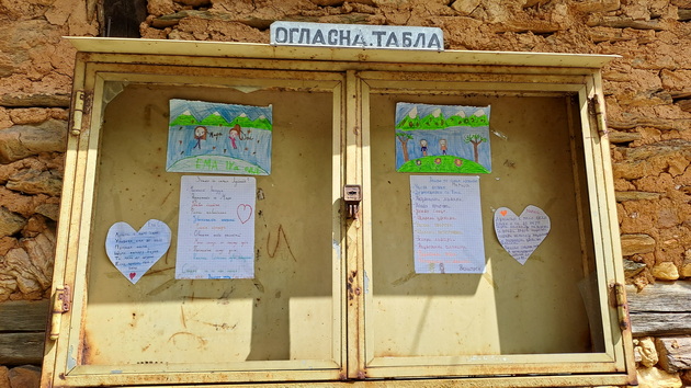 vo-vikendichkata-na-aneta-stameska-vo-s-lupshte-poreche-sosedot-ni-bere-pechurki-gotvime-na-shporet-na-drva-vo-dvor-10.jpg