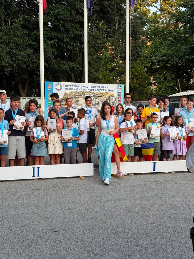 dodeka-mnogumina-go-chekaat-svojot-moment-sofija-gjorcheva-od-kavadarci-so-godini-go-sozdava-03.JPG