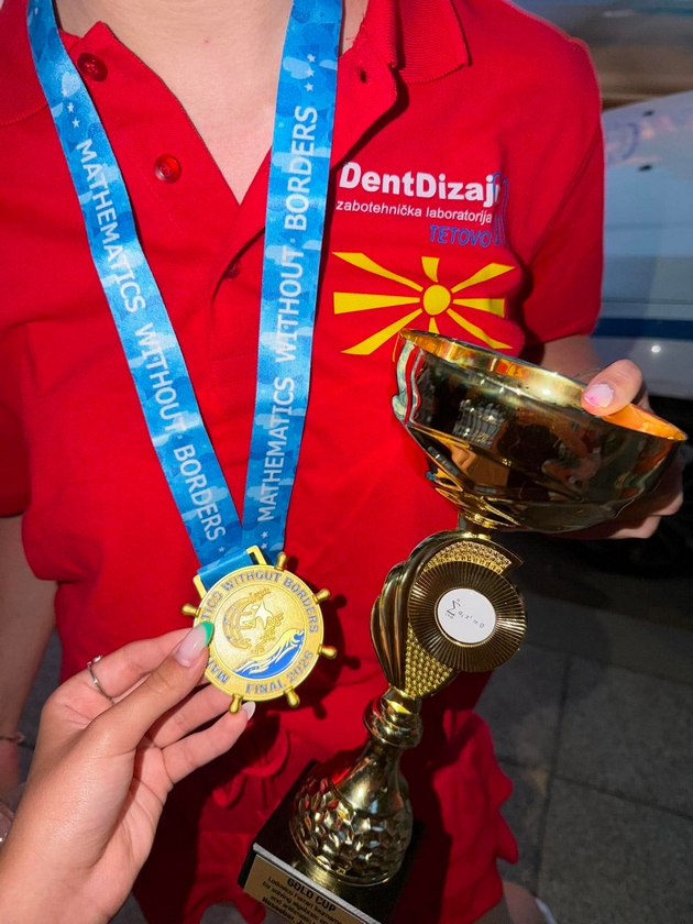 dodeka-mnogumina-go-chekaat-svojot-moment-sofija-gjorcheva-od-kavadarci-so-godini-go-sozdava-09.JPG